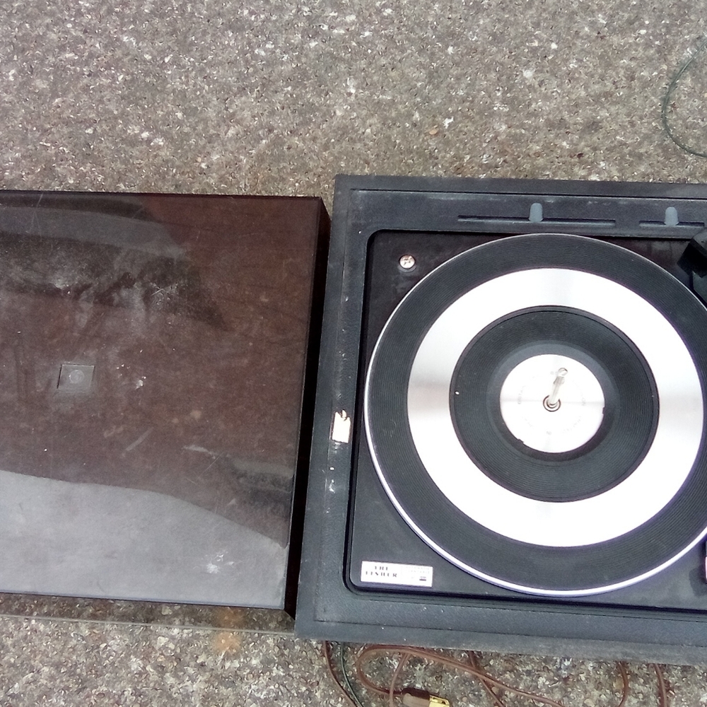 Portable Record Player Turntable in Black & Silver